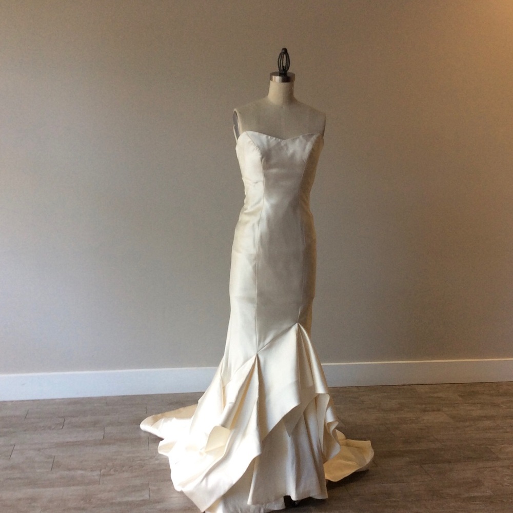 Ulla Maija Wedding Dress